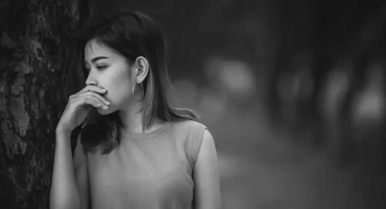 10 Heartbreaking Signs You Will Never Be A Priority To Him