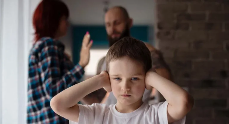 7 Traumas Caused by Growing Up in a Toxic Family