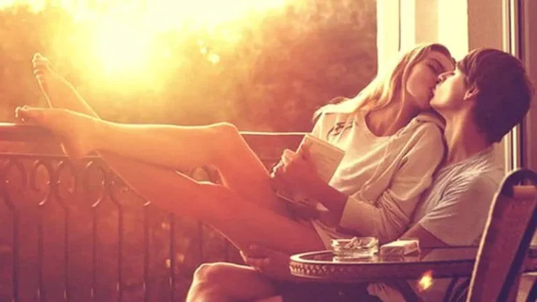 9 Things Women Think About During Personal Closeness