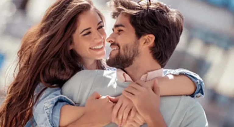 If A Woman Is Truly In Love, She’ll Usually Display These 8 Behaviors