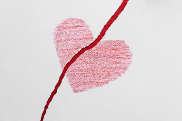 10 Signs Your Partner Doesn't Love You - Quiz: How to Know if Your Partner No Longer Loves You?